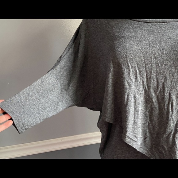 KIM & CAMI asymmetric layered shirt - Picture 4 of 5